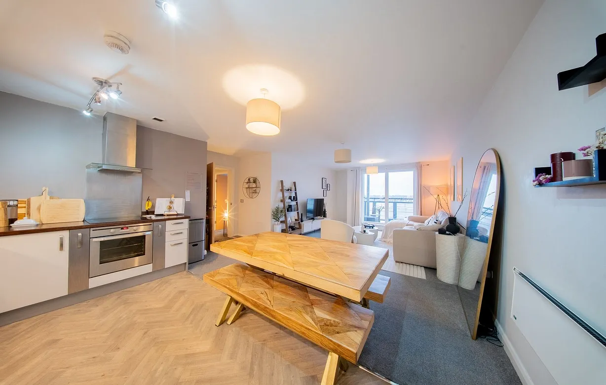 2 bedroom flat to rent - Bentley Hurst