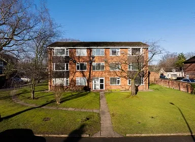 2 bedroom flat for sale - Bentley Hurst
