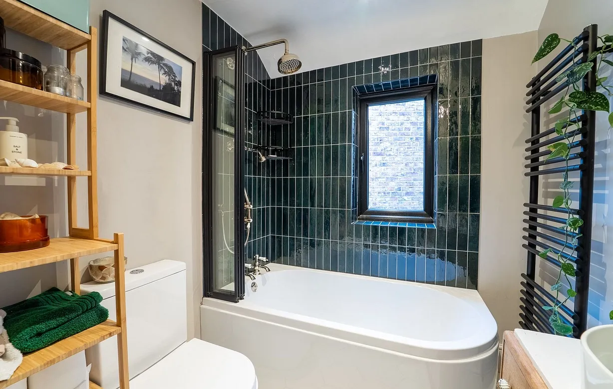 3 bedroom house to rent - Bentley Hurst