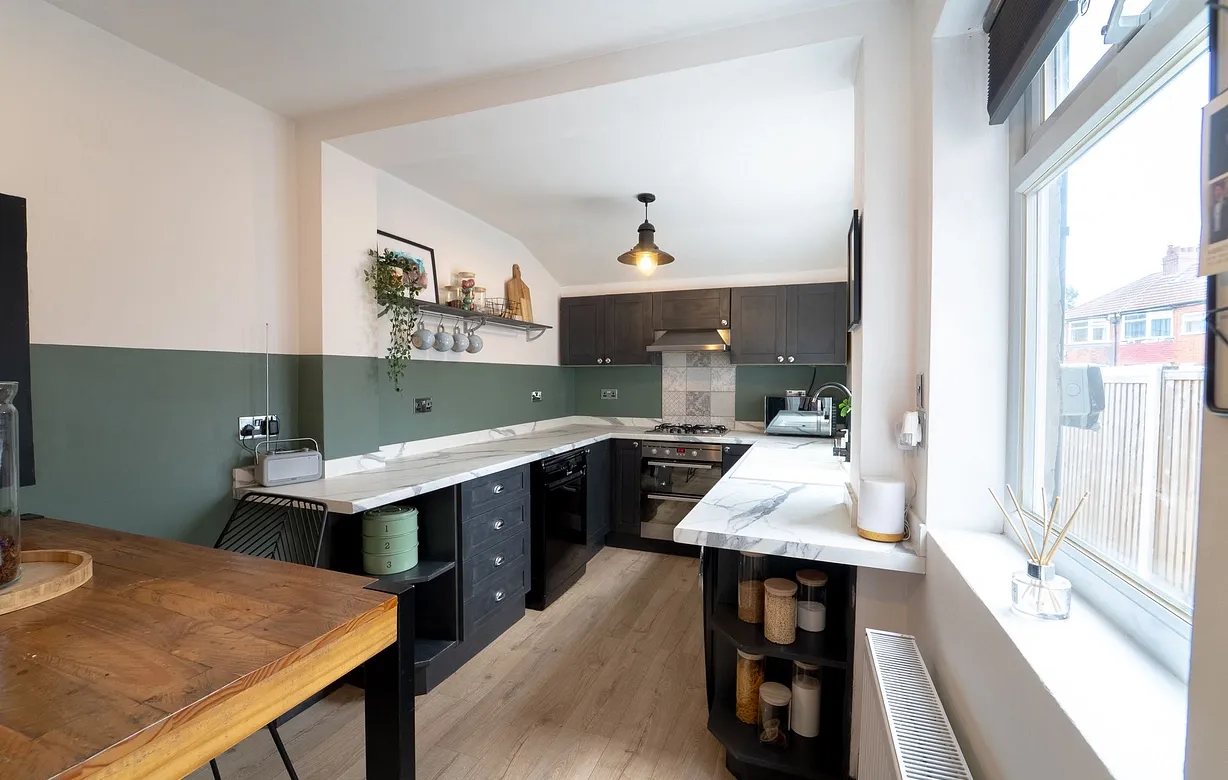 2 bedroom  - Bentley Hurst