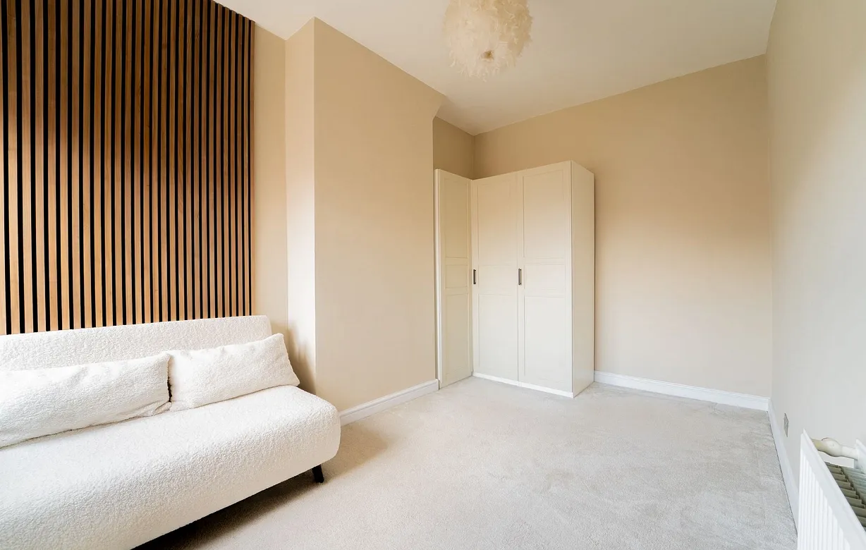 2 bedroom  - Bentley Hurst