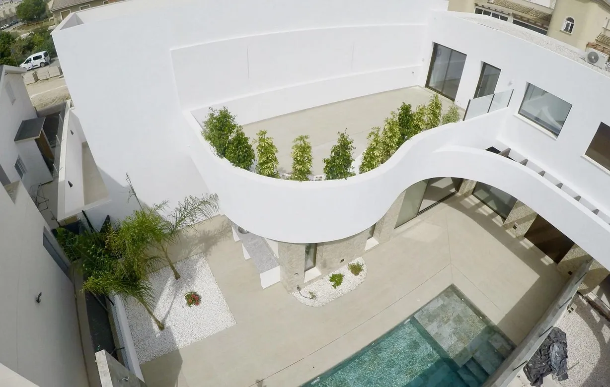 4 bedroom villa for sale - Bentley Hurst