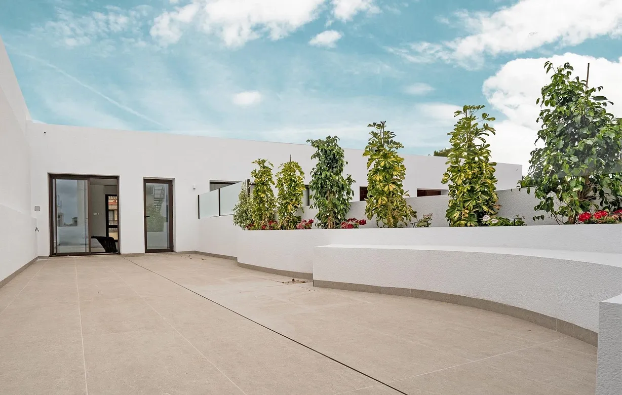 4 bedroom villa for sale - Bentley Hurst