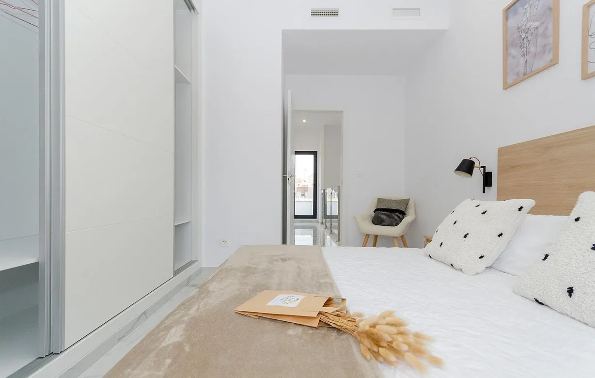 3 bedroom villa for sale - Bentley Hurst