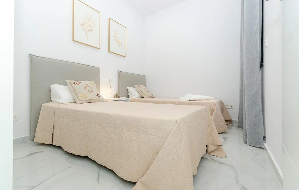 3 bedroom villa for sale - Bentley Hurst