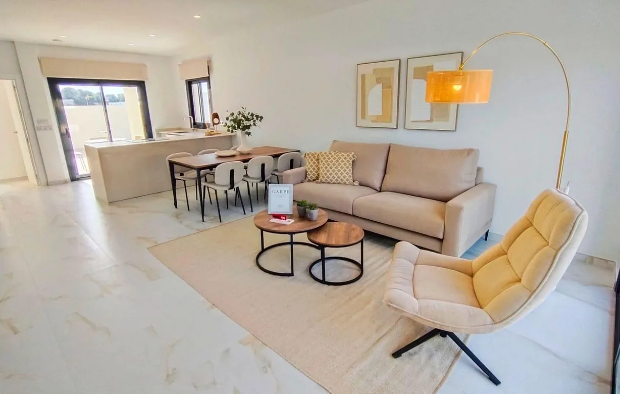 3 bedroom villa for sale - Bentley Hurst