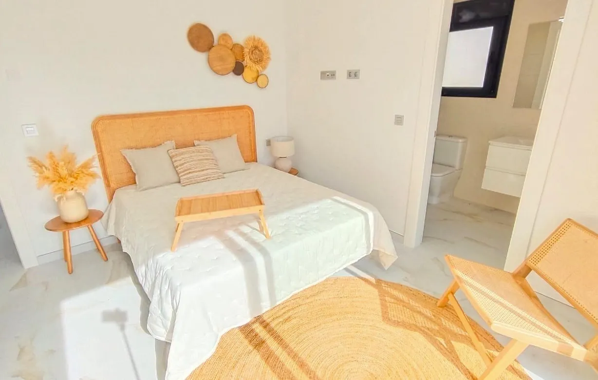 3 bedroom villa for sale - Bentley Hurst