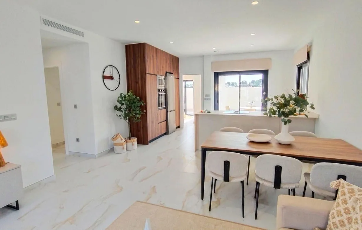 3 bedroom villa for sale - Bentley Hurst