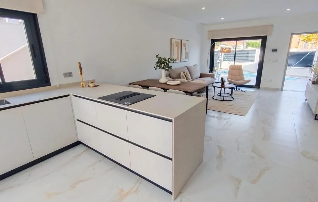 3 bedroom villa for sale - Bentley Hurst