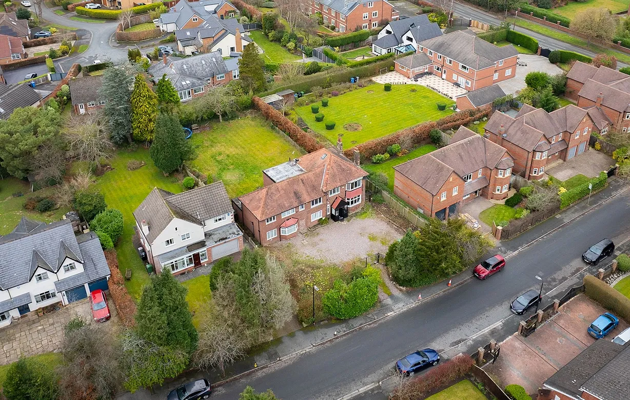 6 bedroom house for sale - Bentley Hurst