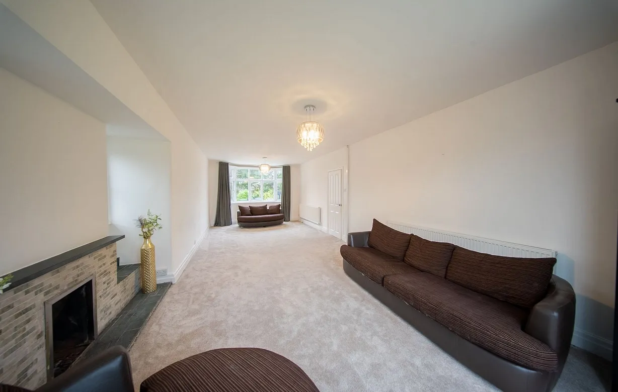 6 bedroom house for sale - Bentley Hurst