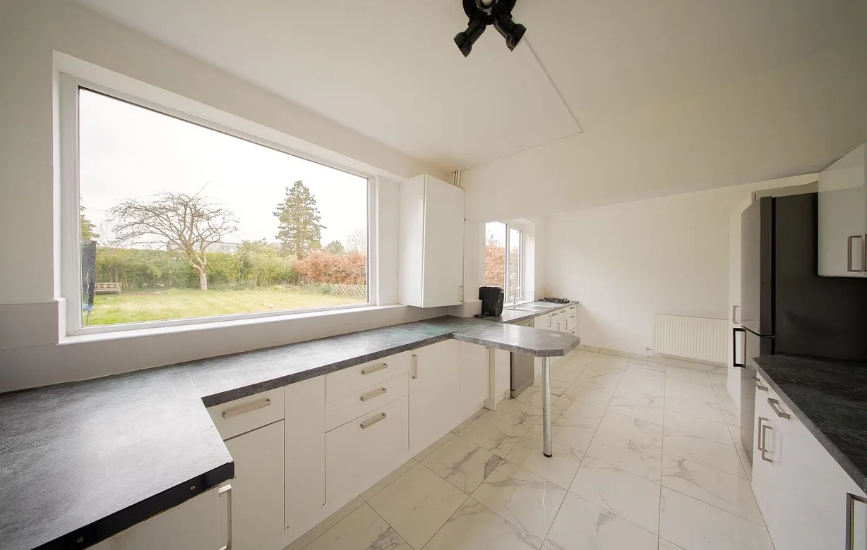 6 bedroom house for sale - Bentley Hurst