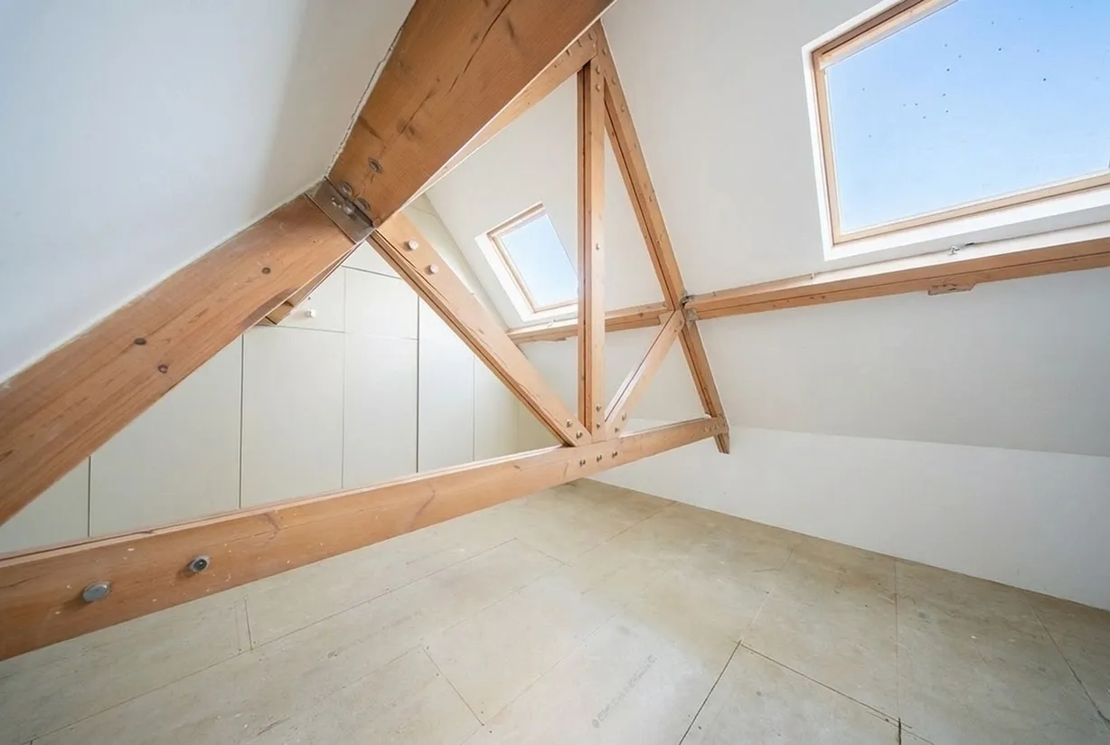 2 bedroom flat for sale - Bentley Hurst