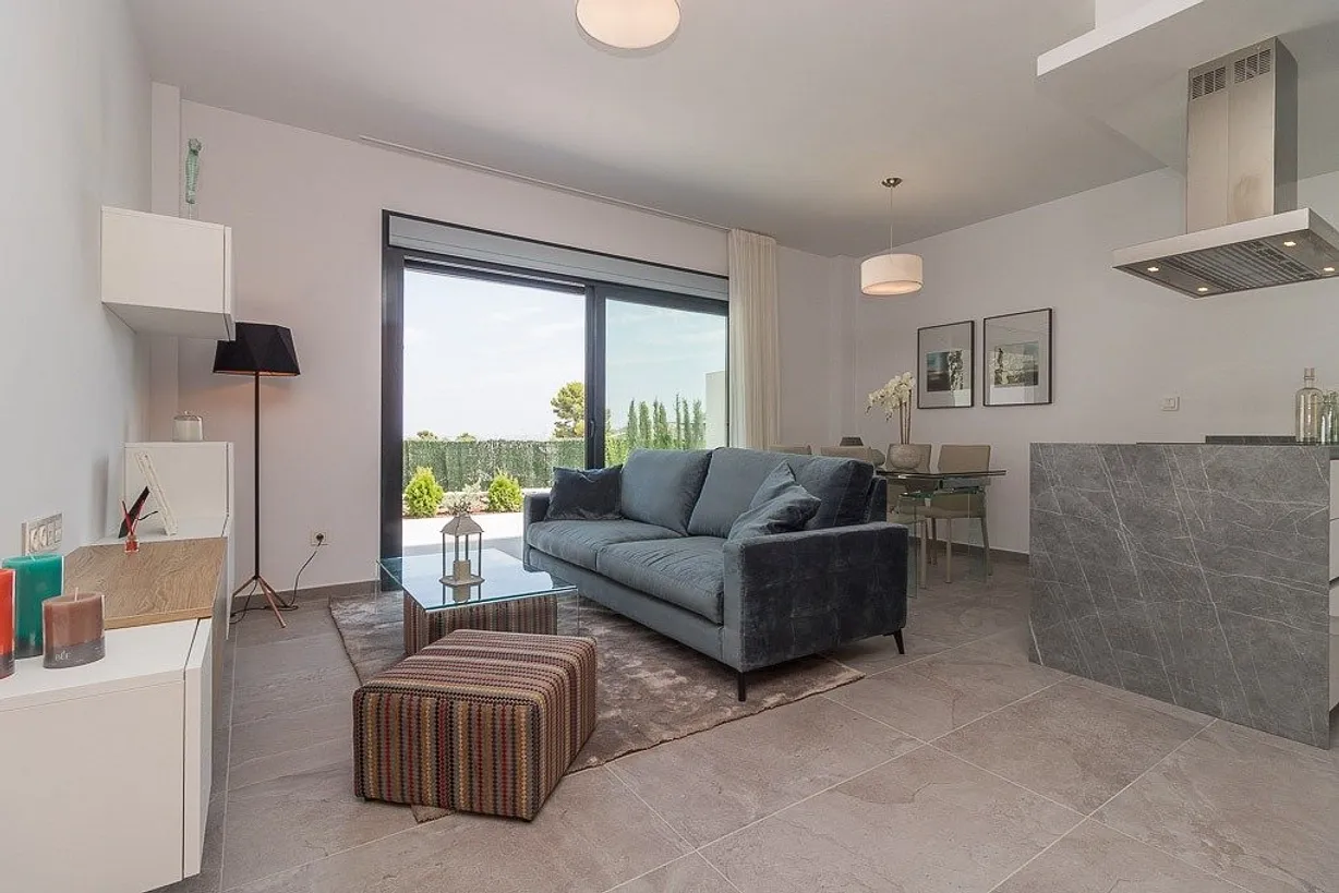 2 bedroom bungalow for sale - Bentley Hurst