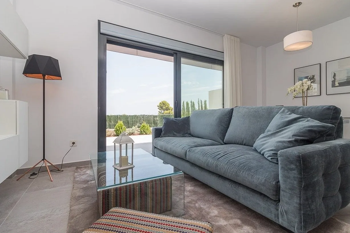 2 bedroom bungalow for sale - Bentley Hurst
