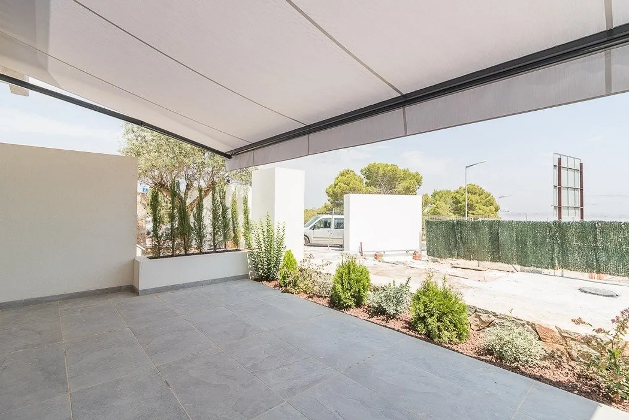 2 bedroom bungalow for sale - Bentley Hurst