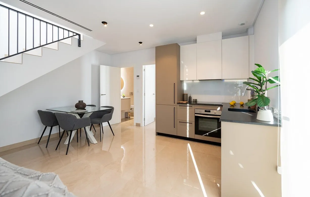 3 bedroom townhouse for sale - Bentley Hurst