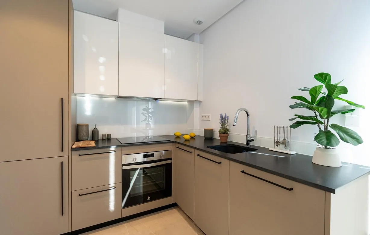 3 bedroom townhouse for sale - Bentley Hurst