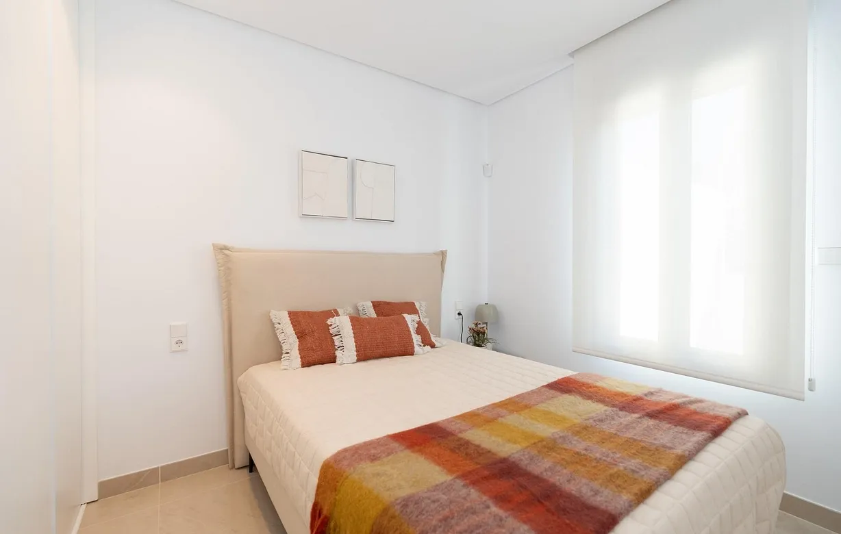 3 bedroom townhouse for sale - Bentley Hurst