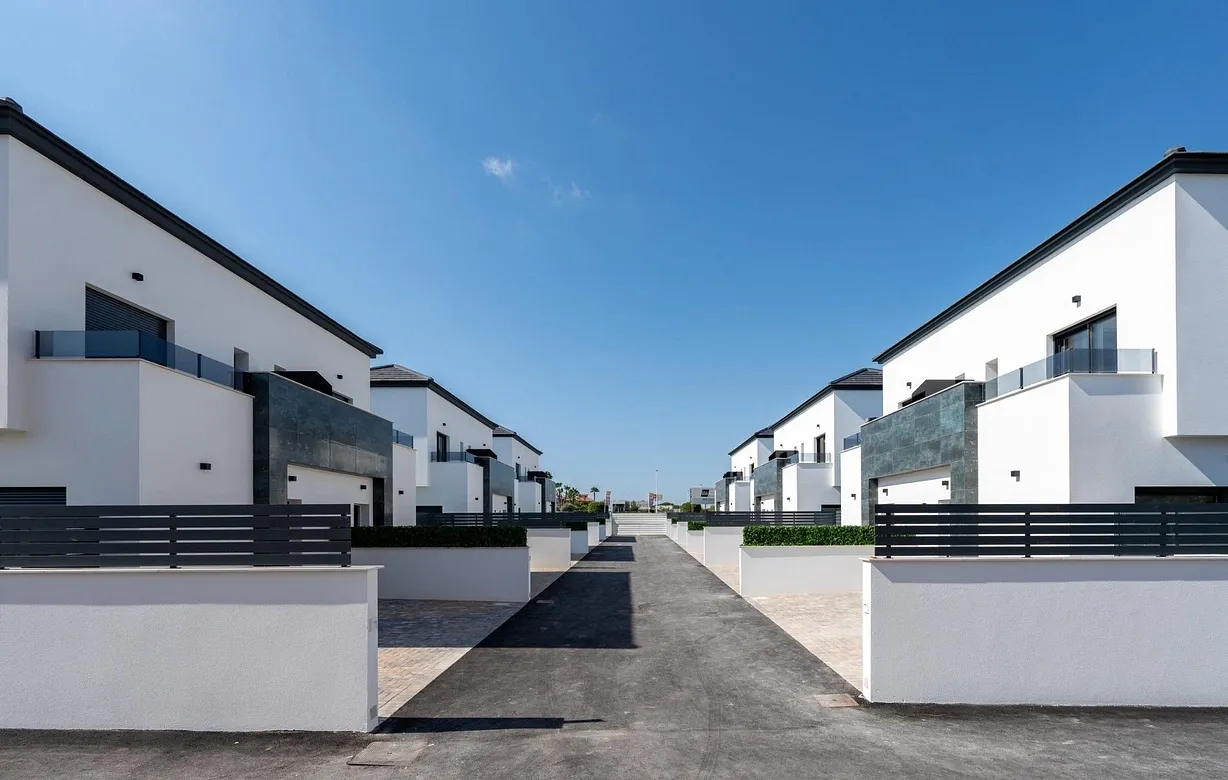 3 bedroom townhouse for sale - Bentley Hurst