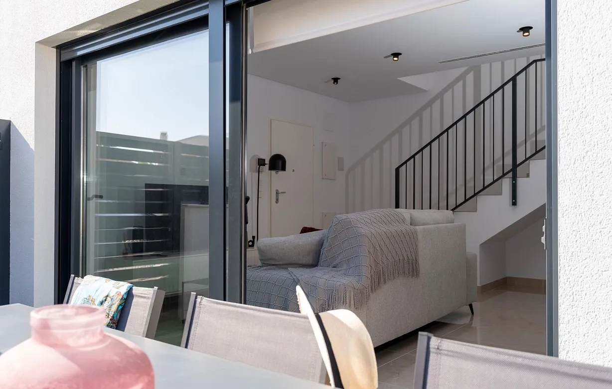 3 bedroom townhouse for sale - Bentley Hurst