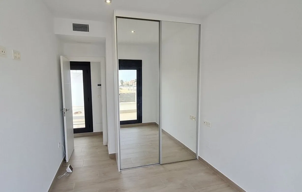 3 bedroom villa for sale - Bentley Hurst