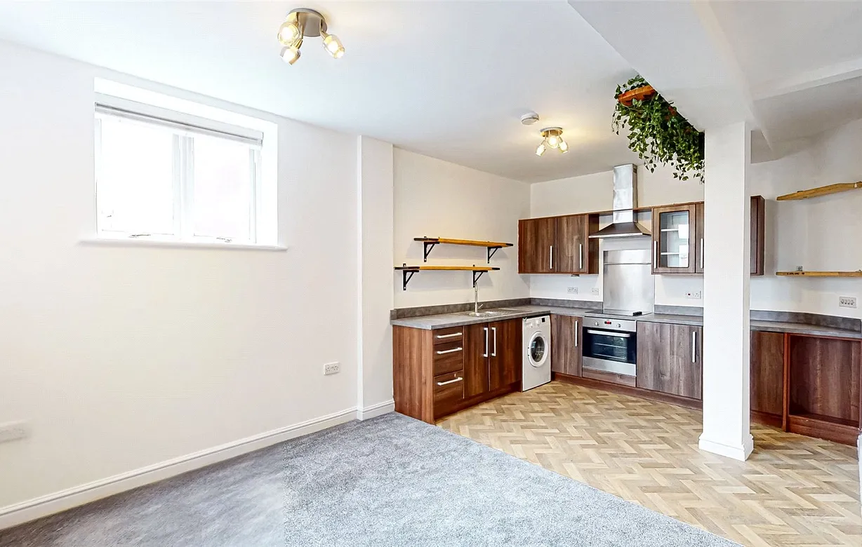 2 bedroom apartment to rent - Bentley Hurst