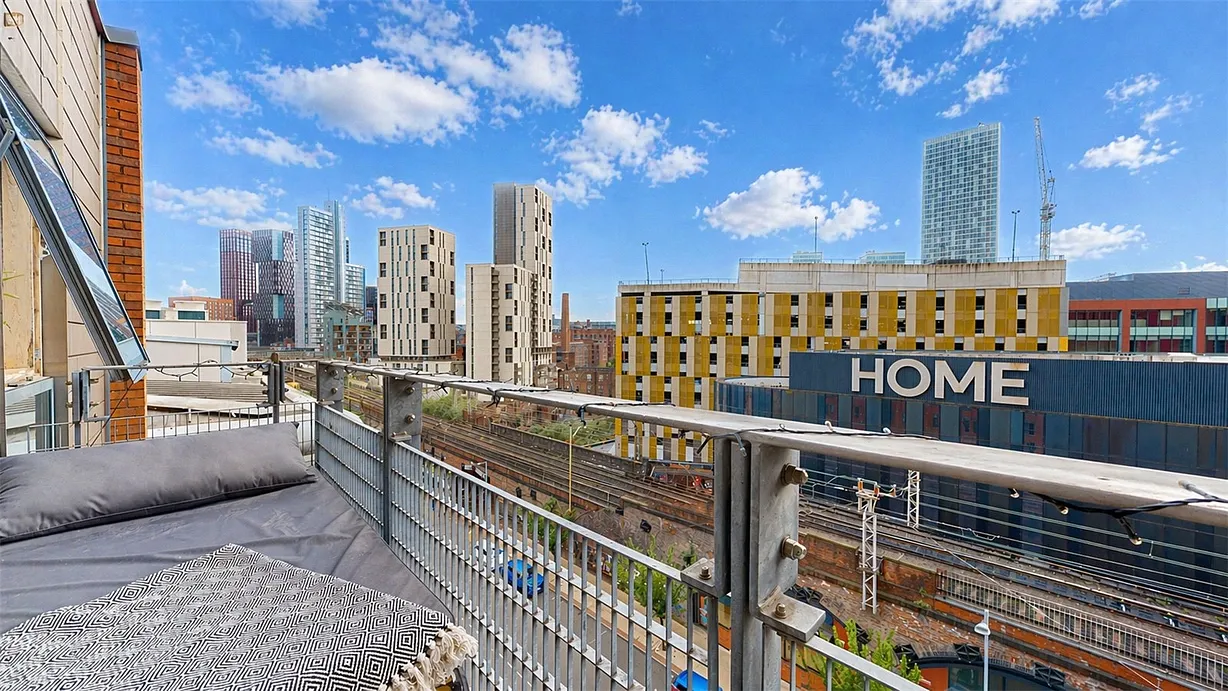1 bedroom apartment to rent - Bentley Hurst