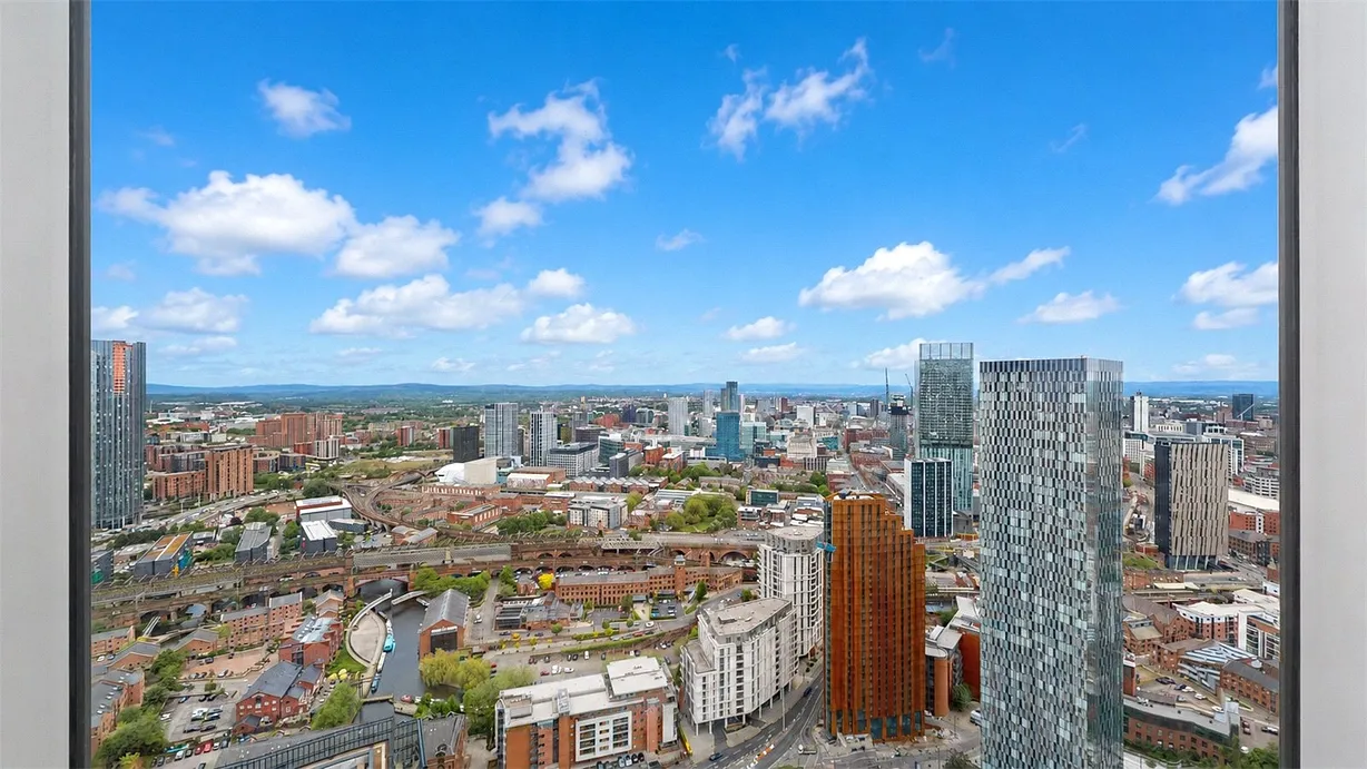 2 bedroom apartment to rent - Bentley Hurst