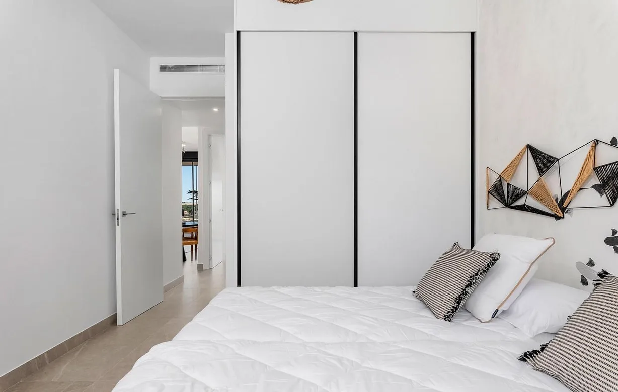 2 bedroom penthouse for sale - Bentley Hurst