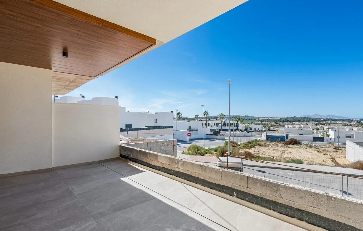 2 bedroom penthouse for sale - Bentley Hurst