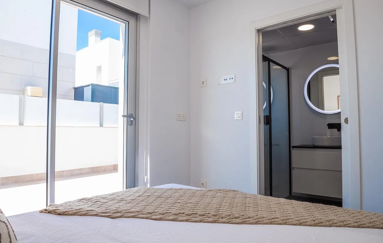 3 bedroom villa for sale - Bentley Hurst