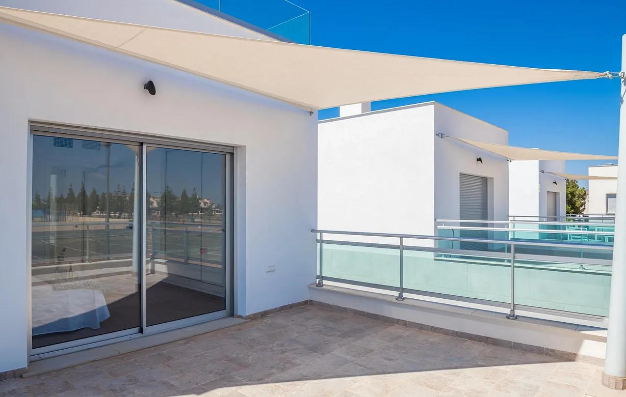 3 bedroom villa for sale - Bentley Hurst