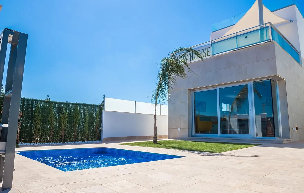 3 bedroom villa for sale - Bentley Hurst