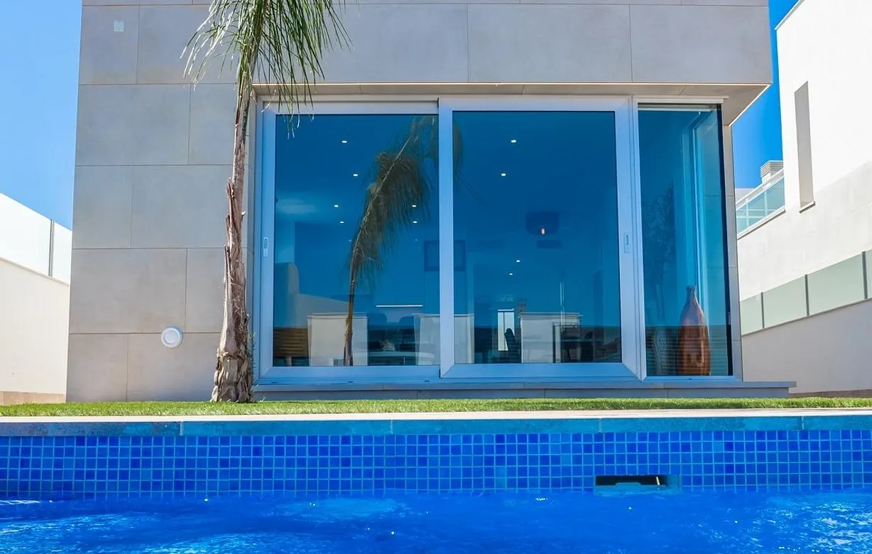 3 bedroom villa for sale - Bentley Hurst