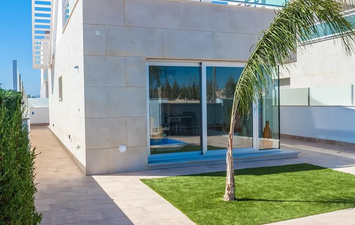 3 bedroom villa for sale - Bentley Hurst