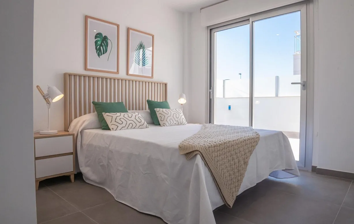 3 bedroom villa for sale - Bentley Hurst