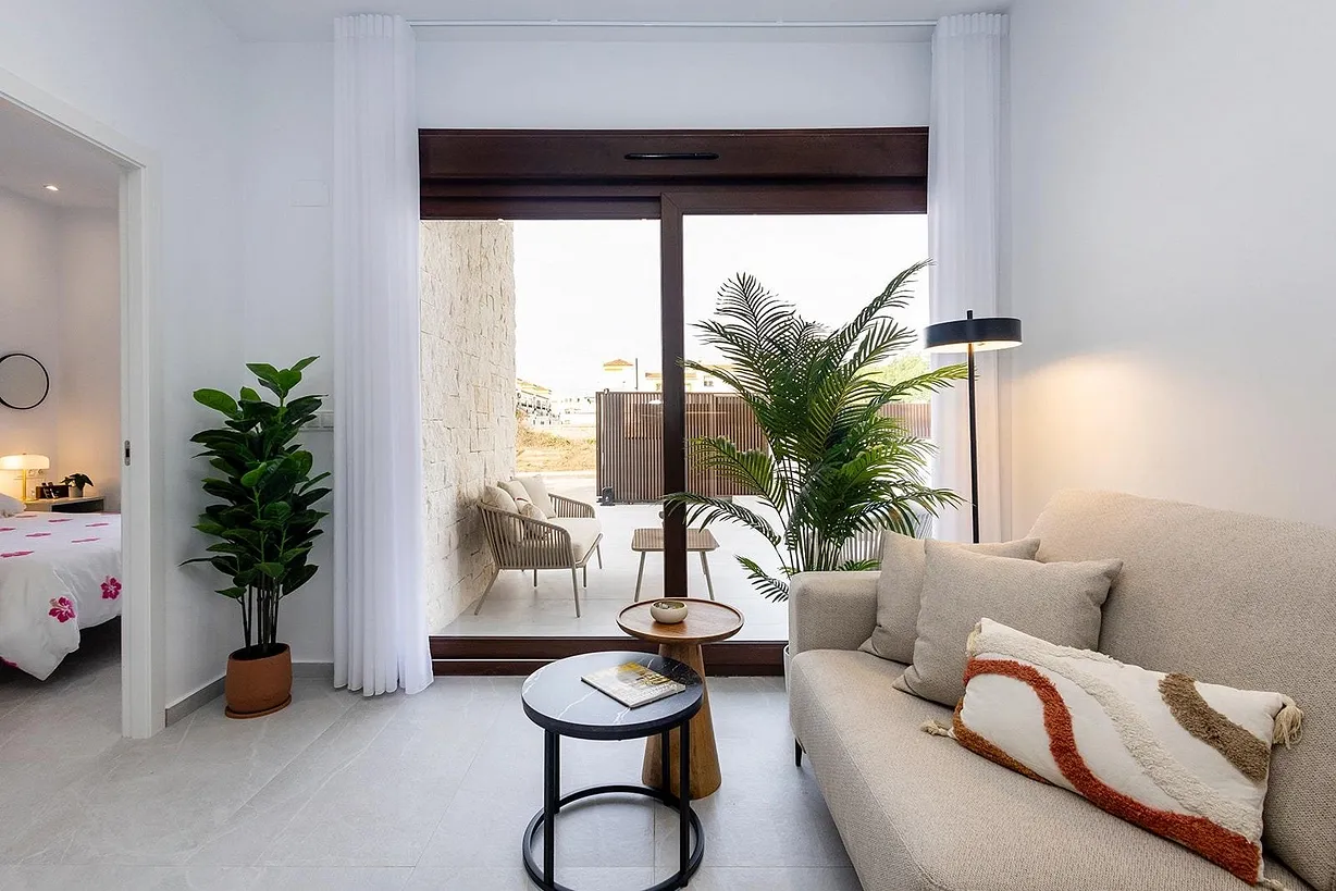 2 bedroom villa for sale - Bentley Hurst
