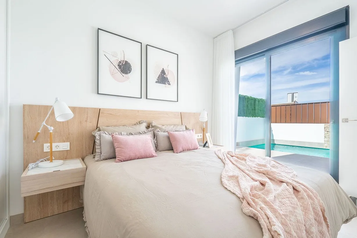 3 bedroom villa for sale - Bentley Hurst