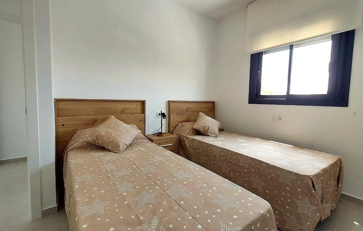 3 bedroom apartment for sale - Bentley Hurst