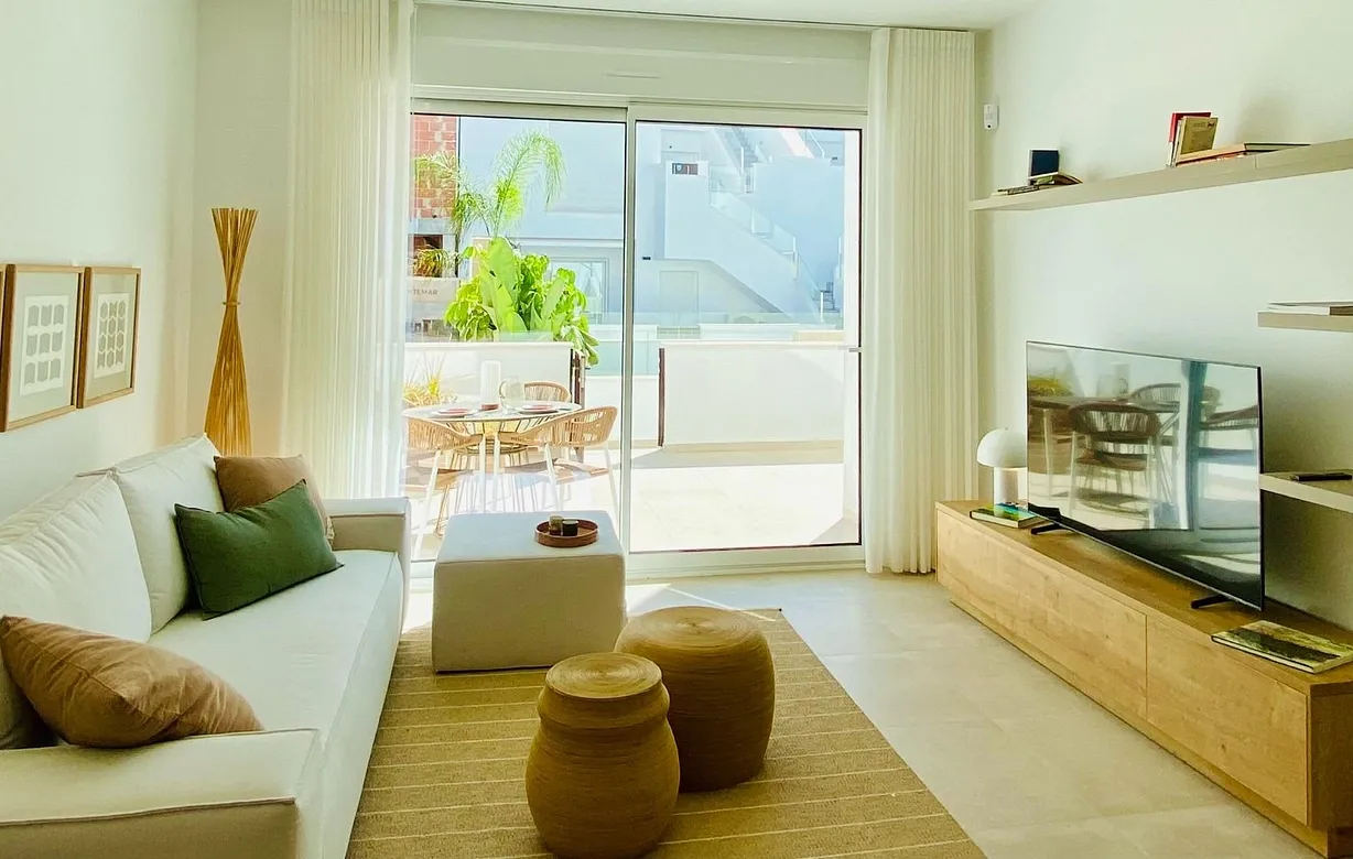 2 bedroom bungalow for sale - Bentley Hurst