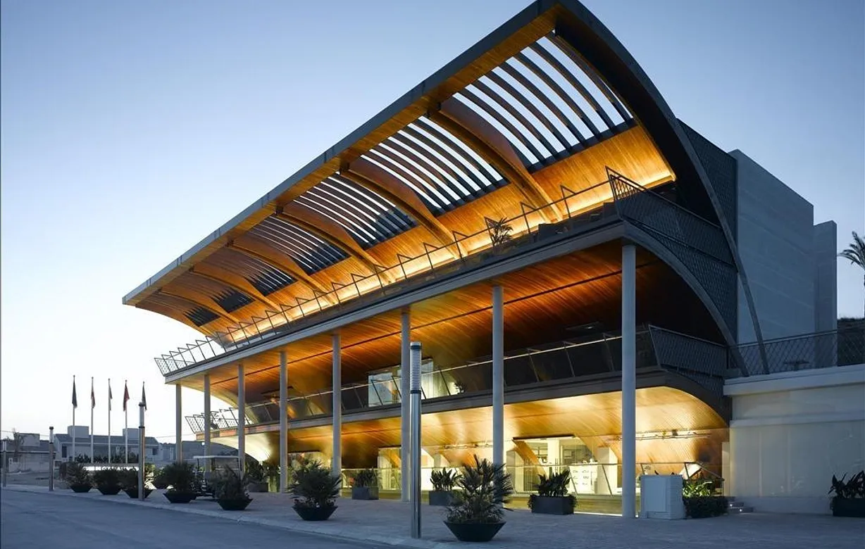 4 bedroom villa for sale - Bentley Hurst