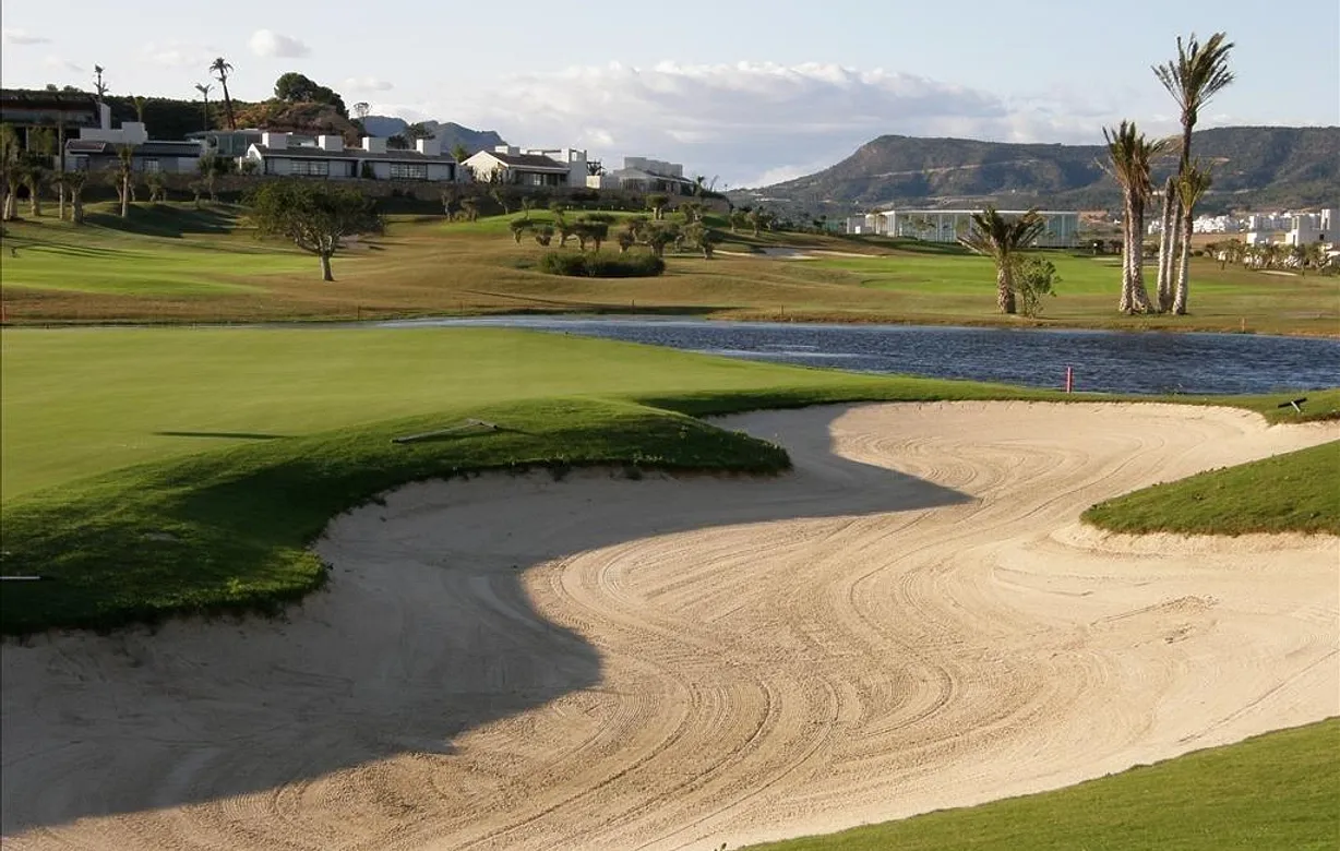 4 bedroom villa for sale - Bentley Hurst