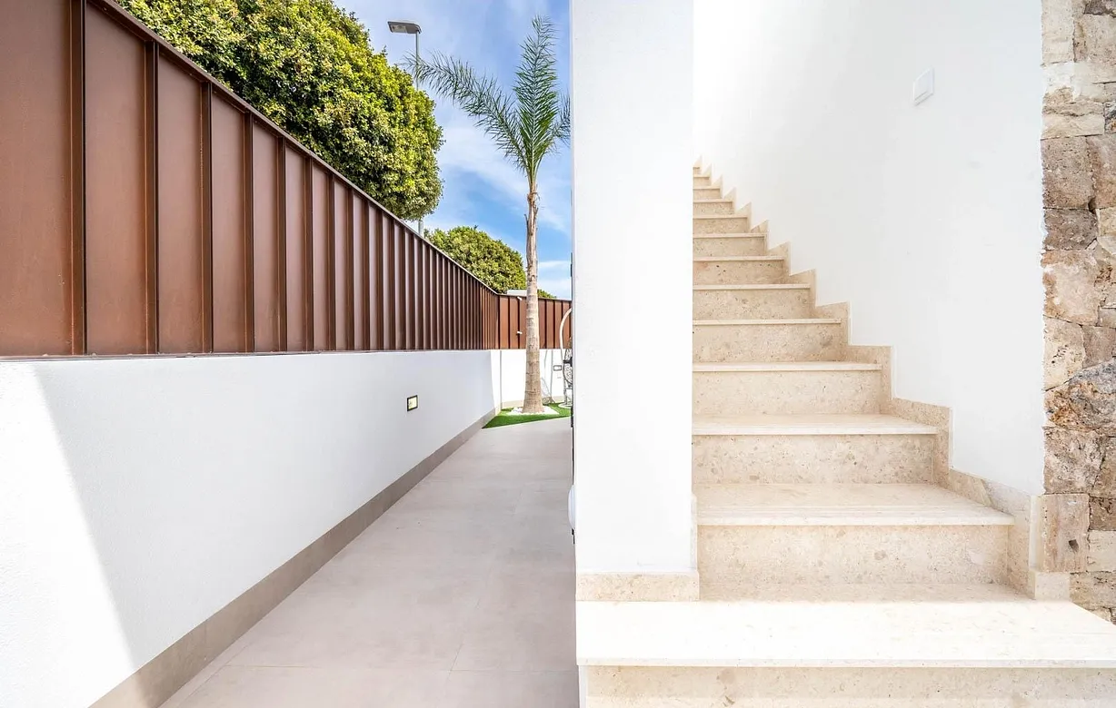 3 bedroom villa for sale - Bentley Hurst