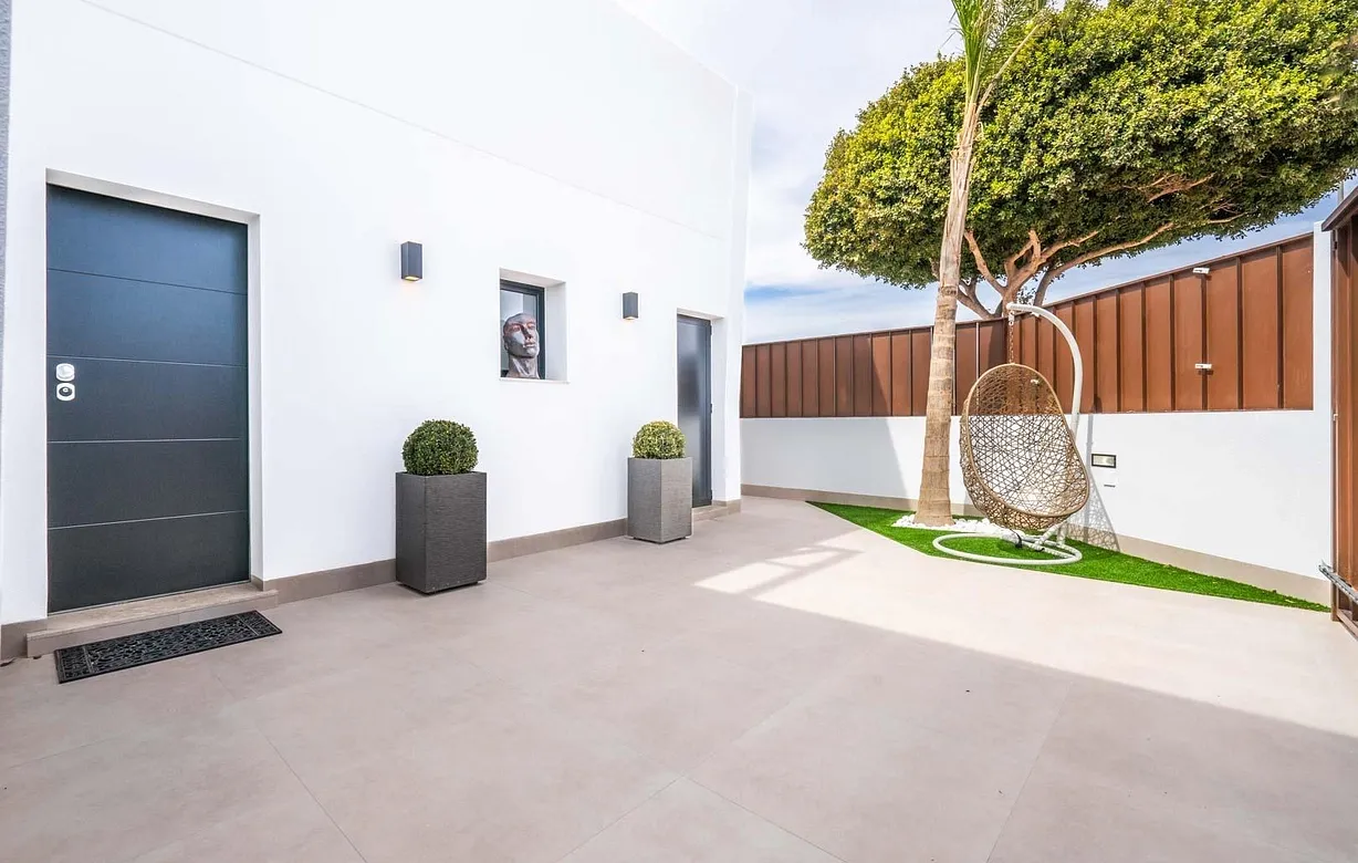 3 bedroom villa for sale - Bentley Hurst