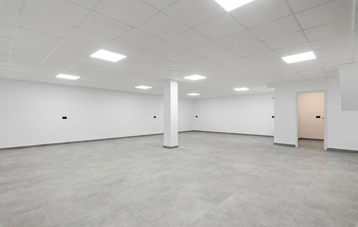 4 bedroom villa for sale - Bentley Hurst