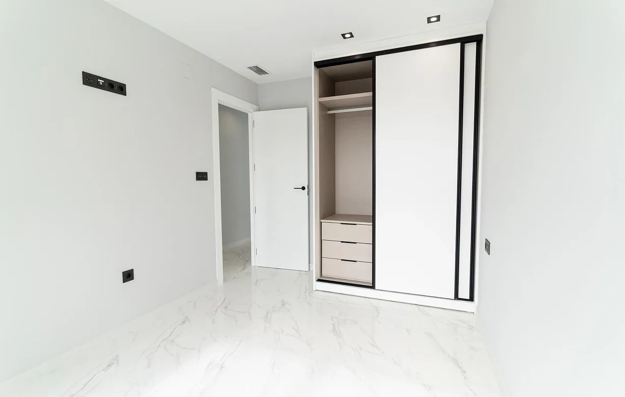 4 bedroom villa for sale - Bentley Hurst