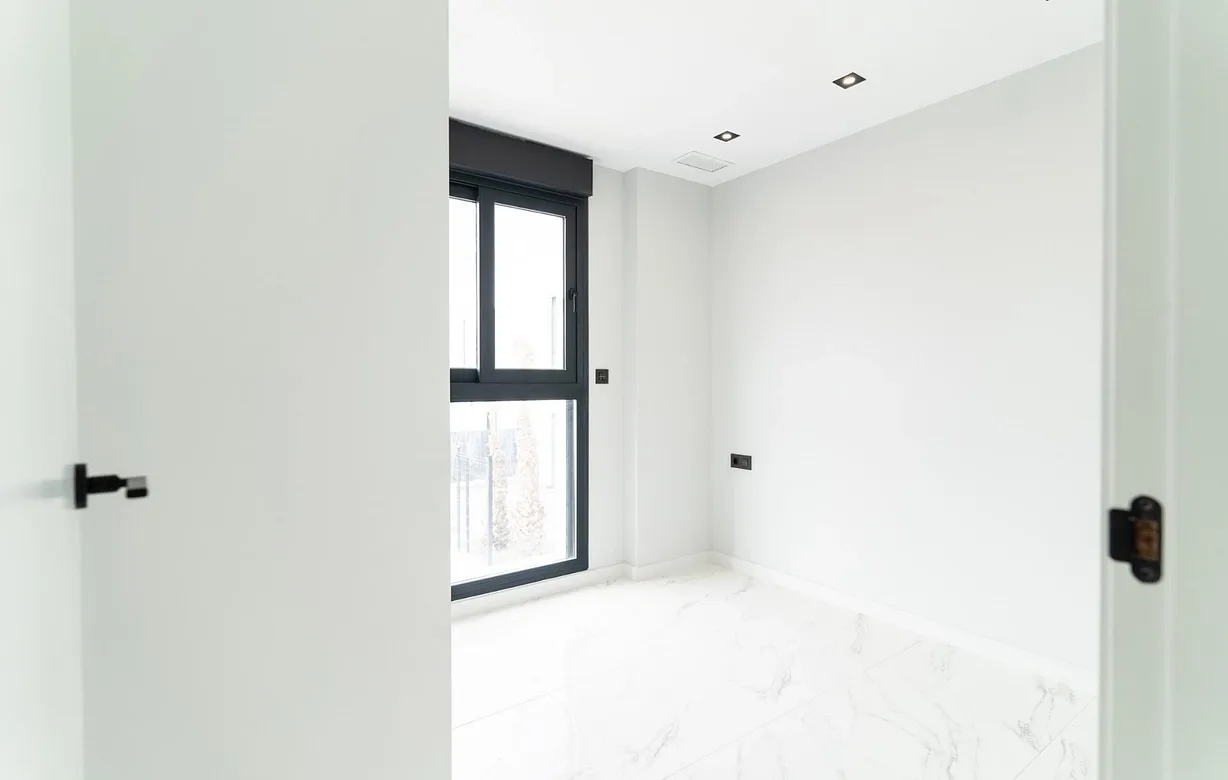 4 bedroom villa for sale - Bentley Hurst