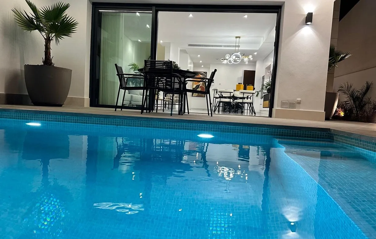 3 bedroom villa for sale - Bentley Hurst