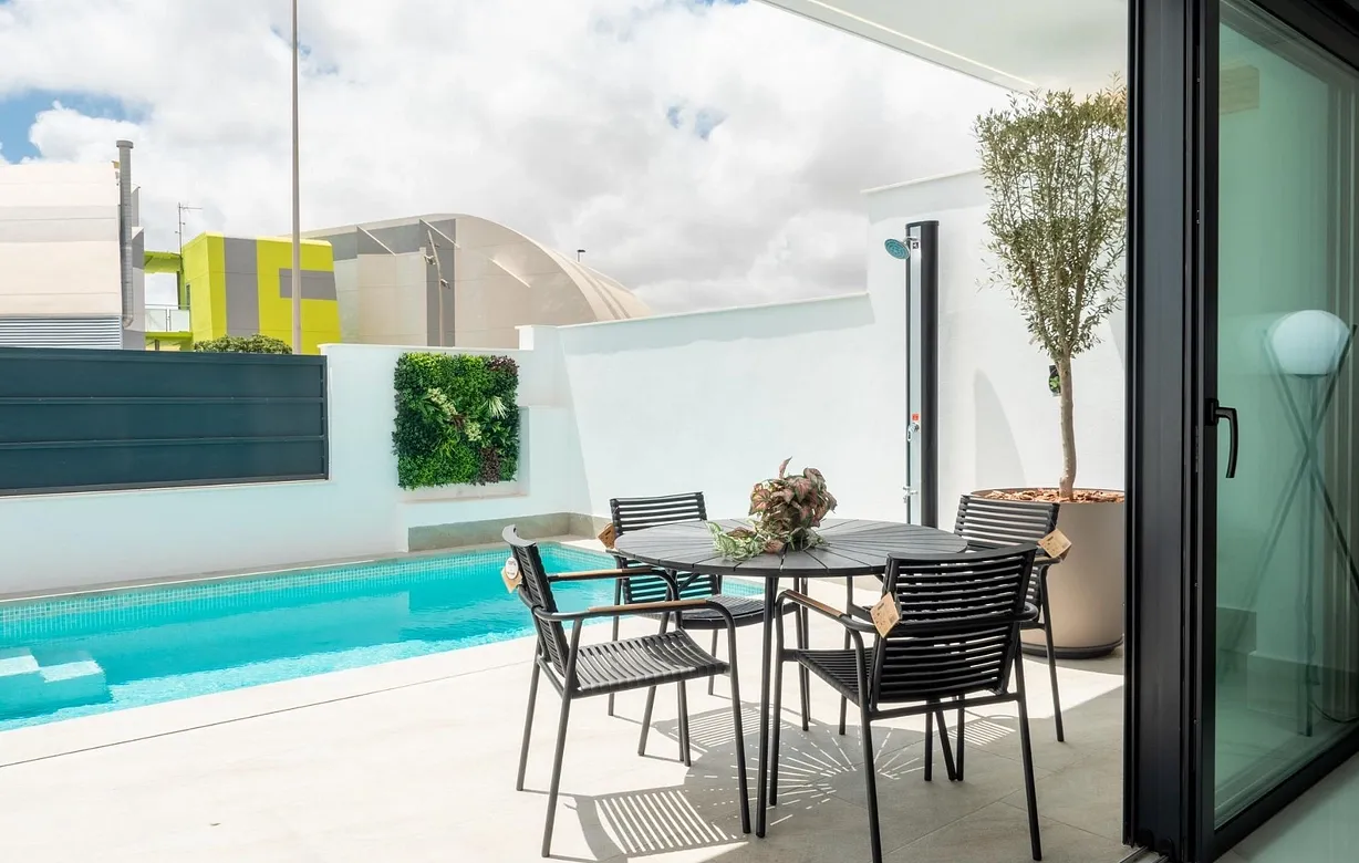 3 bedroom villa for sale - Bentley Hurst